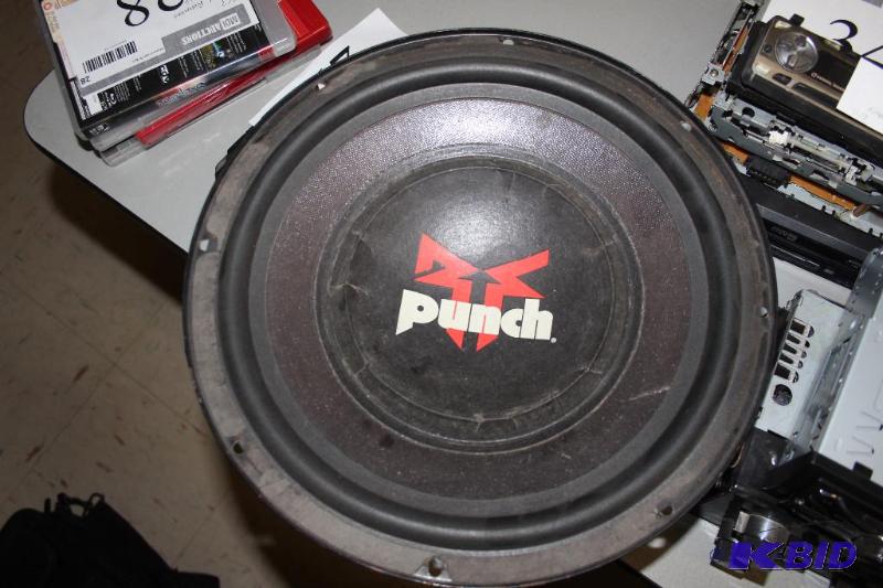 lot 30 image: Rockford Fosgate, Punch, Speaker, 1...