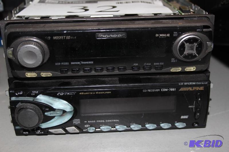 lot 32 image: Lot of (2) Vehicle CD Players  Rad...
