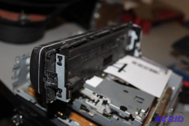 lot 34 image: Lot of (2) Vehicle CD Players  Rad...