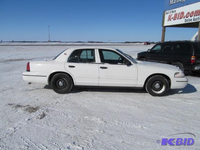 Year 2000 Make Ford Model Crown ...