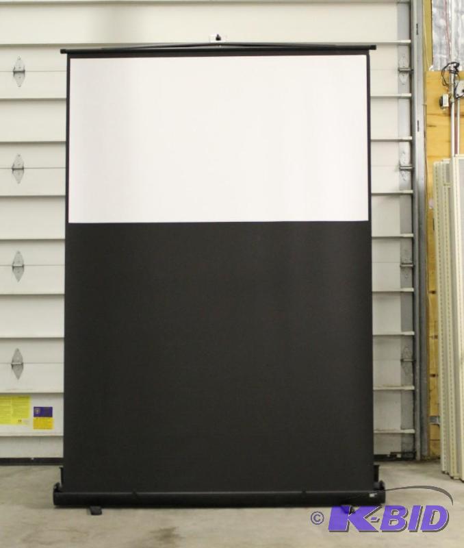 lot 14 image: 66 Inches Portable Projector Scree...