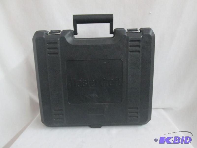lot 25 image: Master Craft 19.2V Cordless Drill