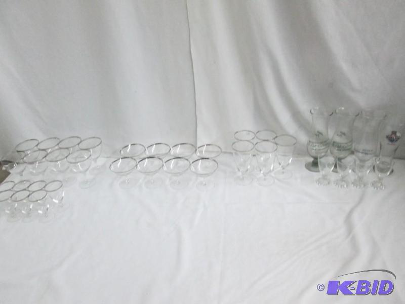 lot 40 image: Glassware
