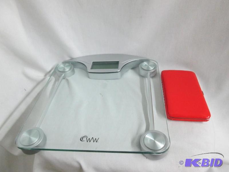 lot 44 image: Weight Watchers Scale and Red Wallet