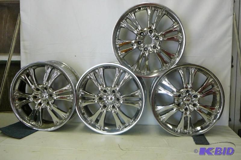 lot 3 image: 20" Aluminum Rims 6 hole Chevy...