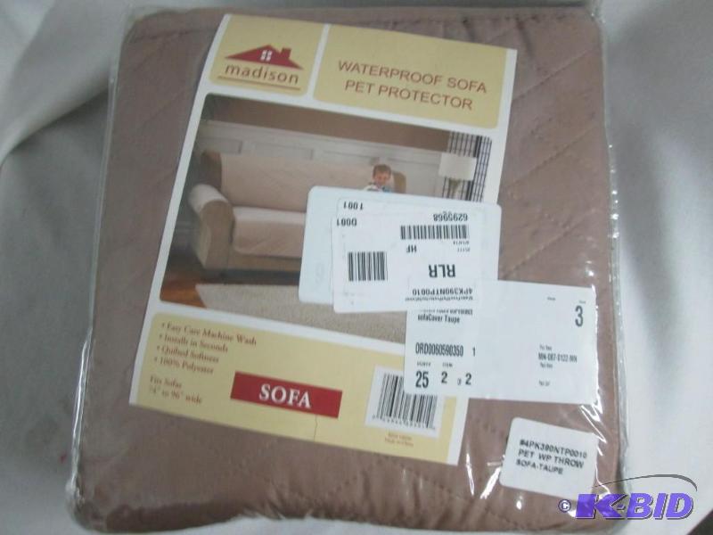 lot 36 image: Madison Waterproof Pet Protection Sofa Cover