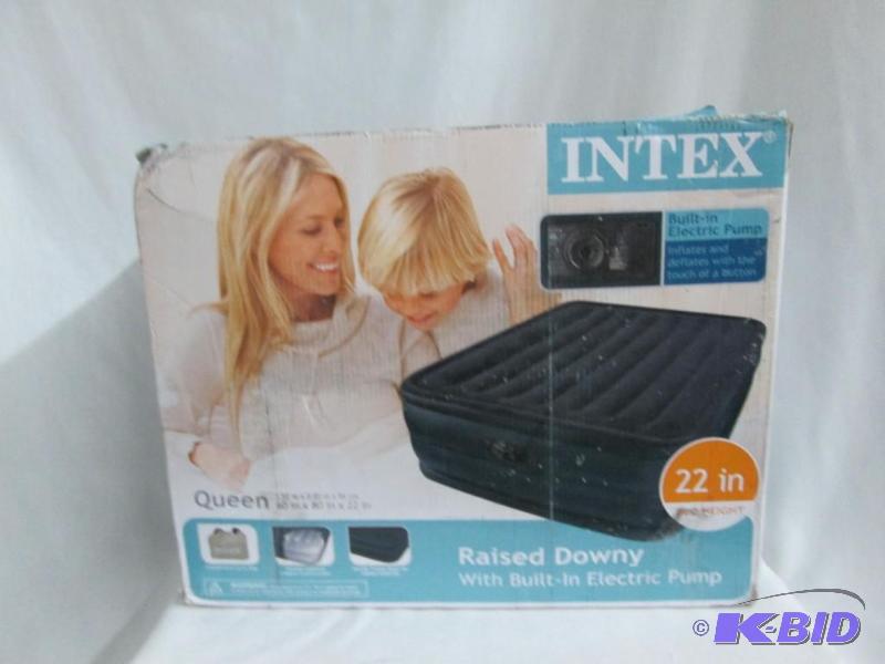 lot 40 image: Intex Queen Raised Airbed