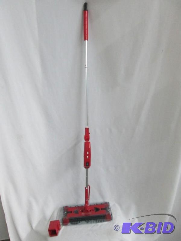 lot 48 image: Cordless Swivel Sweeper G2