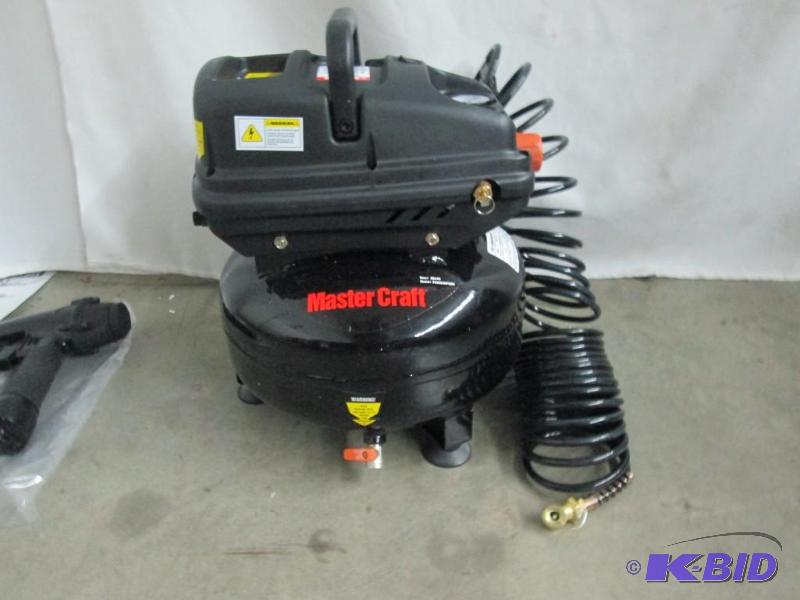 lot 5 image: Master Craft 3-Gallon Pancake Air Compressor