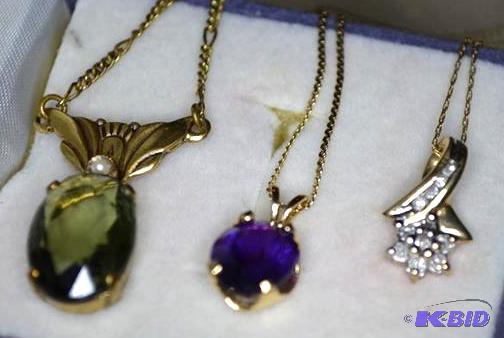 lot 10C image: 14K Gold Chain with Amethyst
