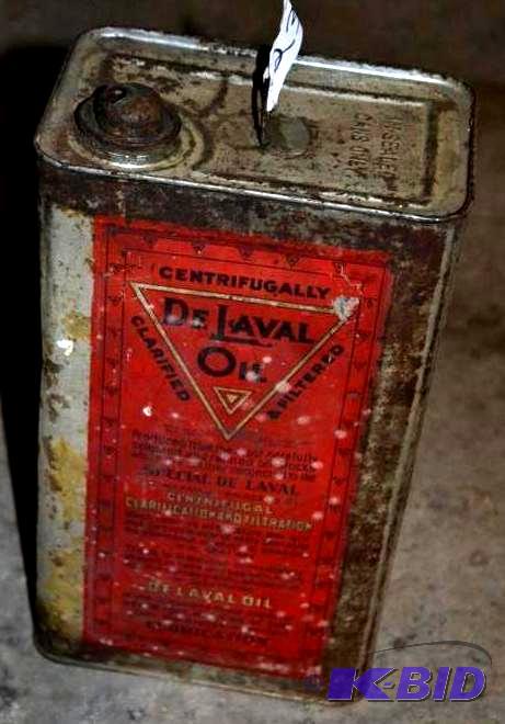lot 123 image: De Laval Oil Can