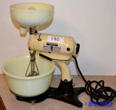 lot 140 image: Hamilton Beach Vintage Stand Mixer with Juicer