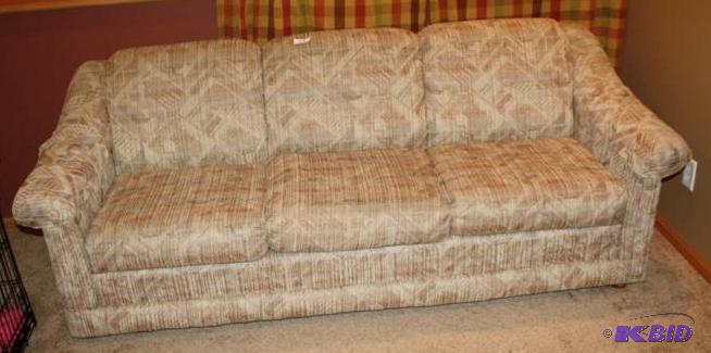 lot 164 image: Hide-a-bed Couch