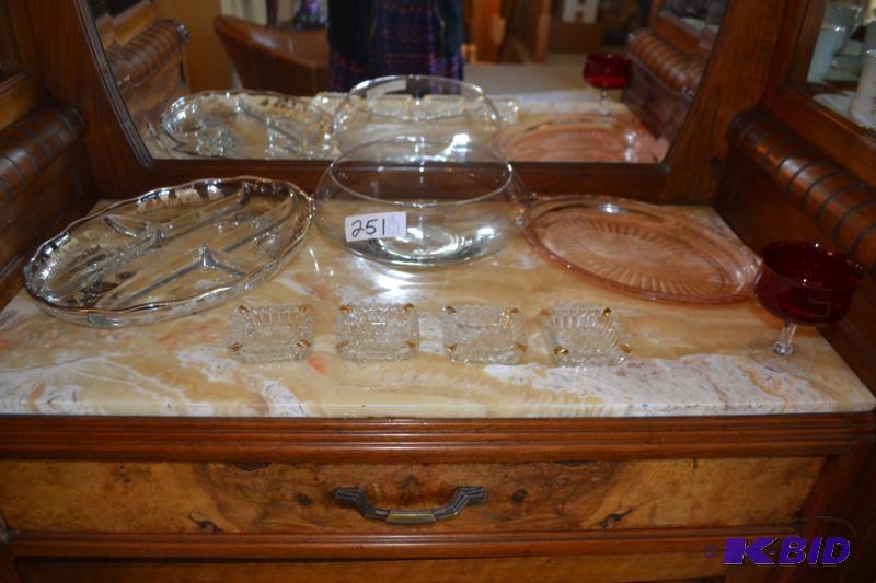 lot 251 image: Depression Glass
