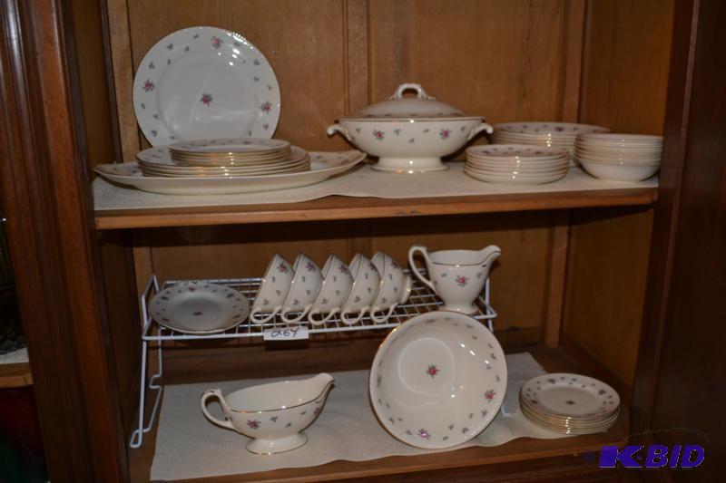 lot 264 image: Homer Laughlin China