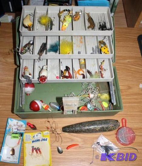 lot 289 image: Wooden fishing tackle