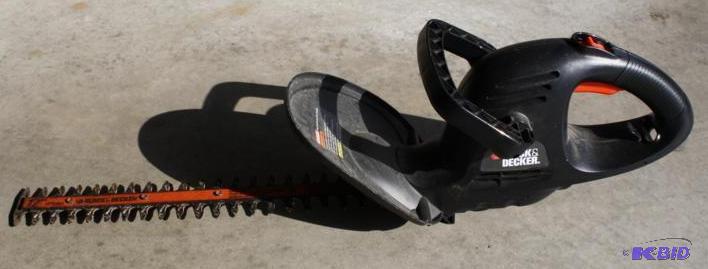 lot 294 image: Black & Decker Hedge Trimmer