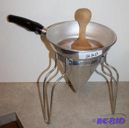 lot 295 image: Vintage aluminum colander with wood...