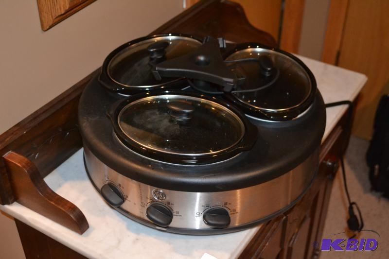 lot 299 image: Large Kitchen cooking items