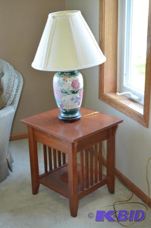 lot 310 image: Ginger Jar Lamp on Mission Style Side Table