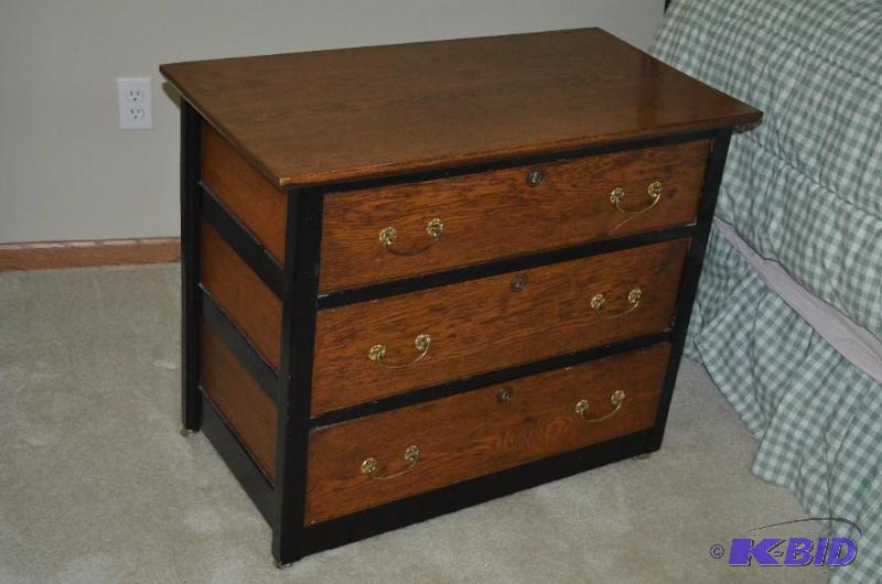 lot 322 image: Antique Dresser Drawers