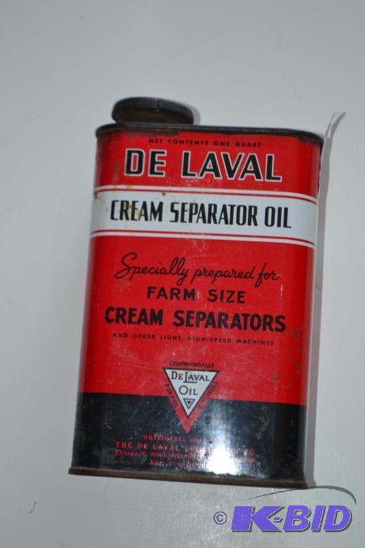 lot 44 image: Antique DeLaval Oil Can