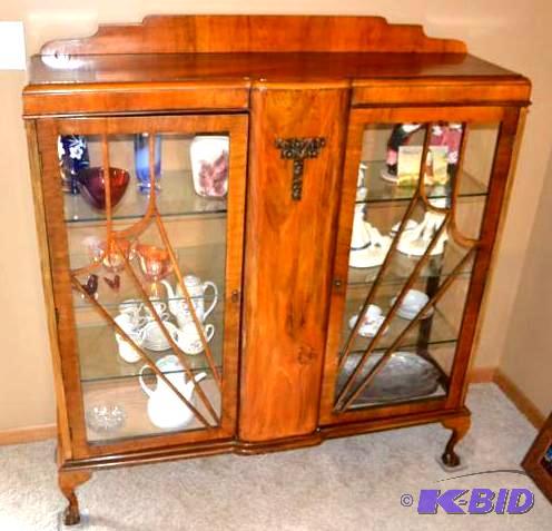 lot 5 image: Antique China Cabinet, Claw Foot, Unique Art Deco Styling
