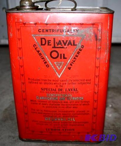 lot 95 image: Antique DeLaval Oil Can