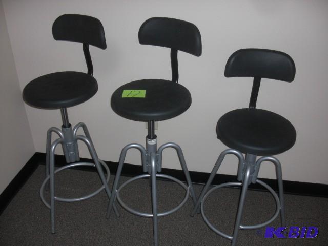 lot 17 image: 3 Swivel, height adjusting, Chairs....