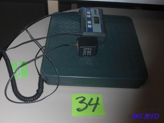 lot 34 image: PELOUZE Model 4010 Electronic Scale...