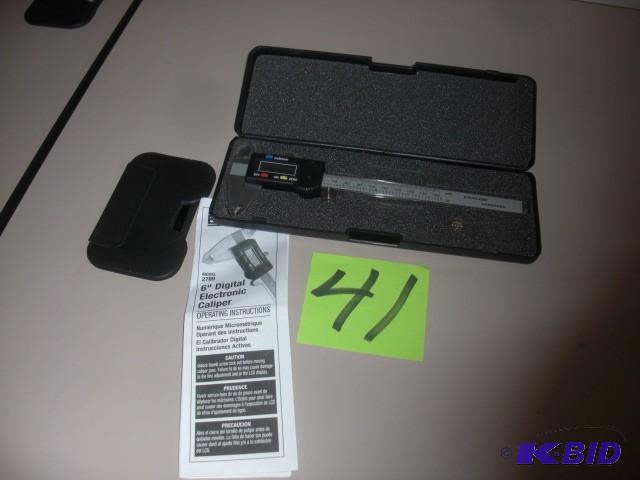 lot 41 image: 6 in Digial Electronic Caliper...