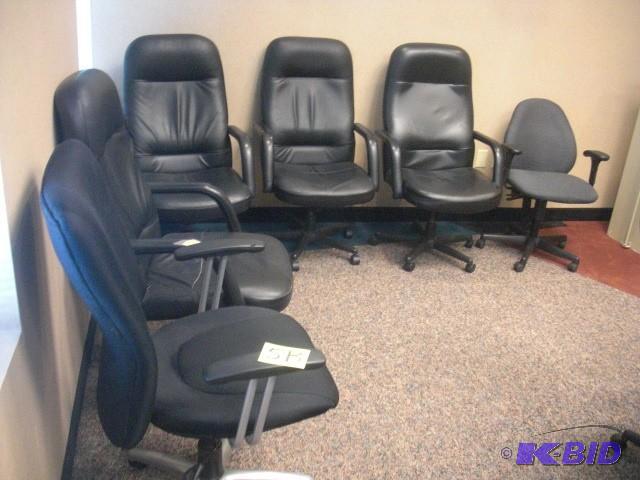 lot 5B image: 6 Office Chairs and one other offic...