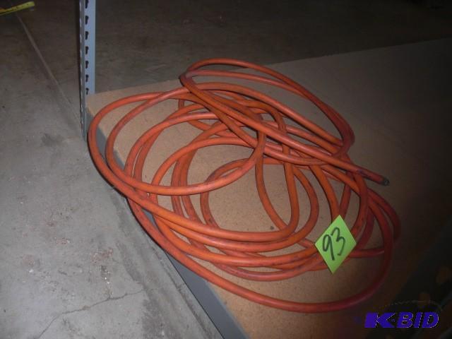 lot 93 image: 300 PSI Air hose.. Looks like about...