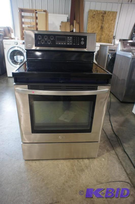 lot 4 image: LG Electric RangeUsed. LG - Stainl...