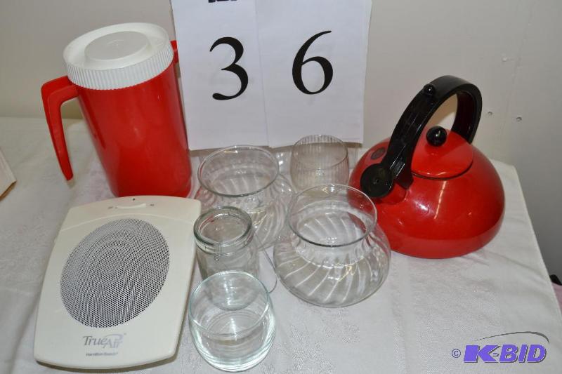 lot 36 image: Misc houseware