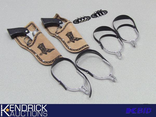 lot 108 image: Vintage Cowboy Cap Guns and Accessories