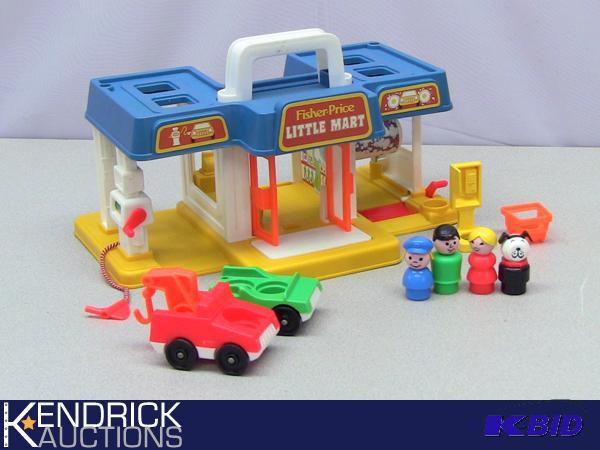 lot 114 image: COMPLETE Vintage Fisher Price Little Mart #2580