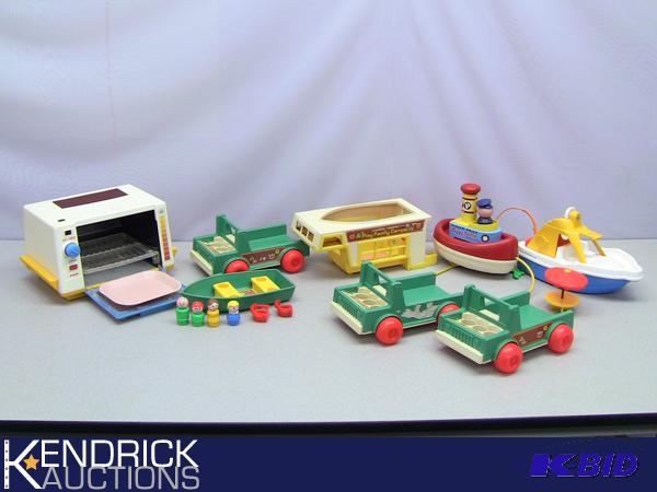 lot 123 image: Mixed Lot of Vintage Fisher Price Toys and Accessories