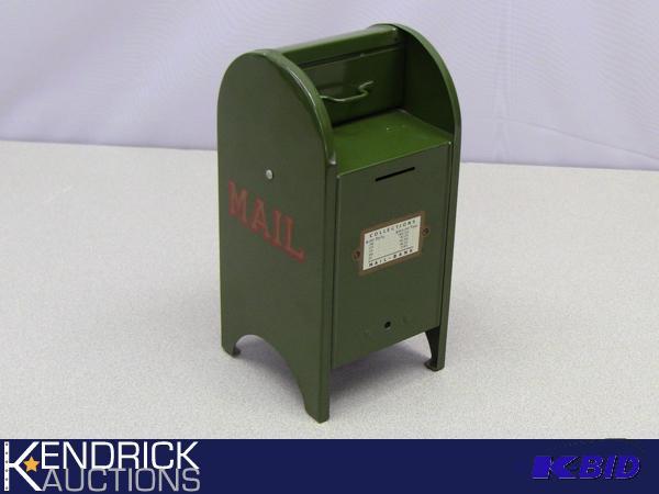lot 26 image: Vintage Collectible Tin Toy Mailbox