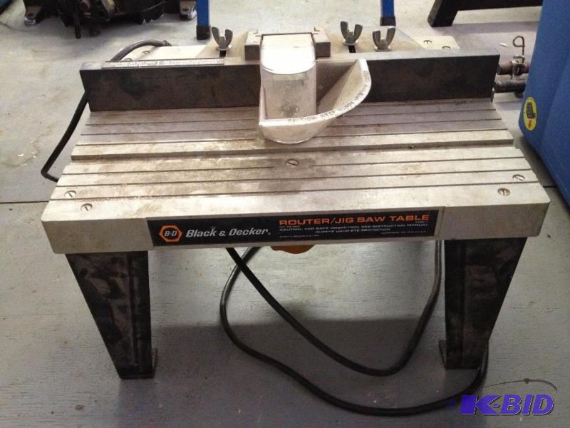 Black and Decker Router / Jig Saw Table, with Router Attached ...