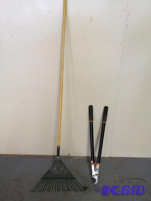 lot 18 image: Rake and Tree Pruner