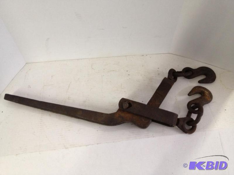 lot 21 image: 2 Chain Binders  Load Binders