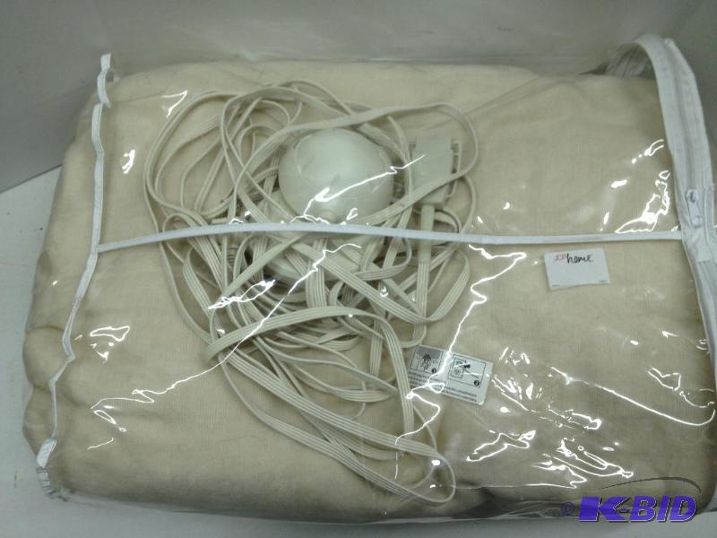 lot 32 image: Electric Blanket