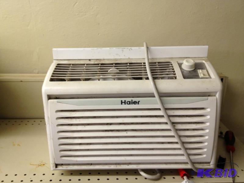 lot 34 image: Haier 5,200 BTU Room Air Conditioner