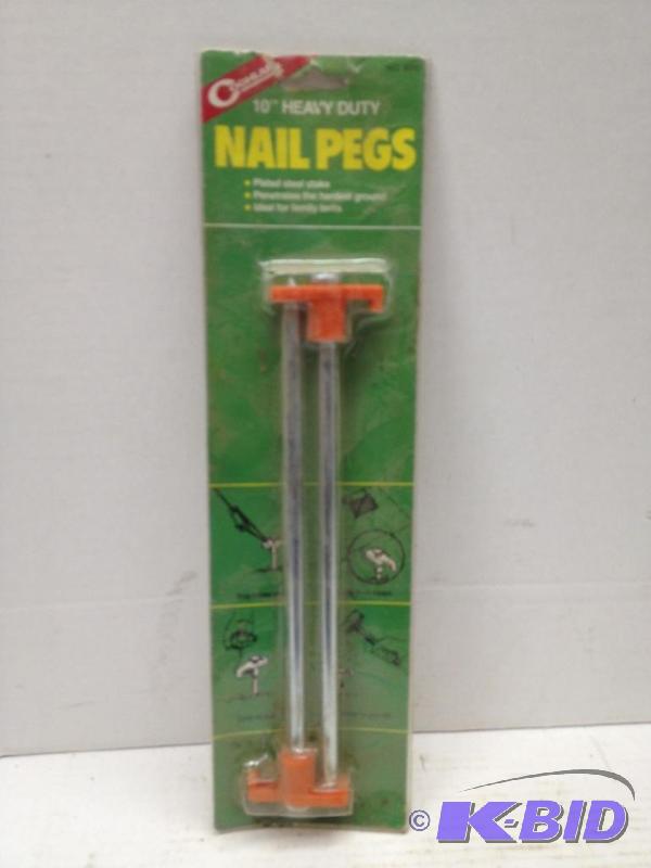 lot 46 image: 10 Heavy Duty Nail Pegs