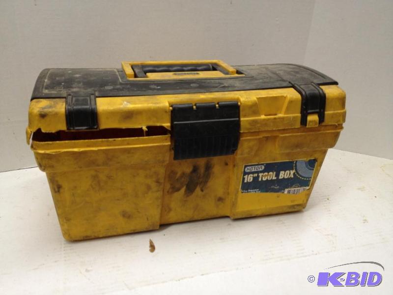 lot 62 image: Tool Box  Screwdrivers