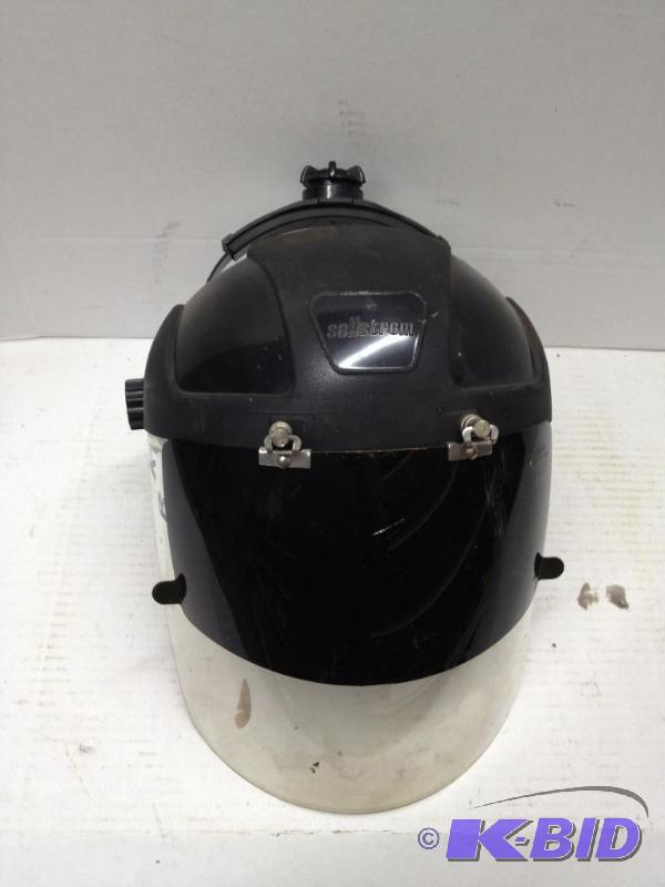 lot 67 image: Welding Helmet