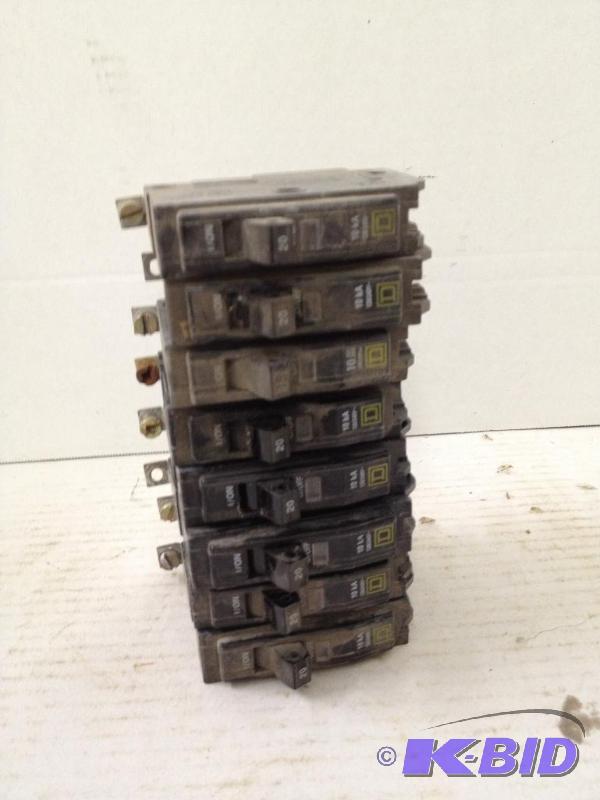 lot 75 image: Square D Type QOB Circuit Breaker 20Amp 1 Pole, Lot of 8