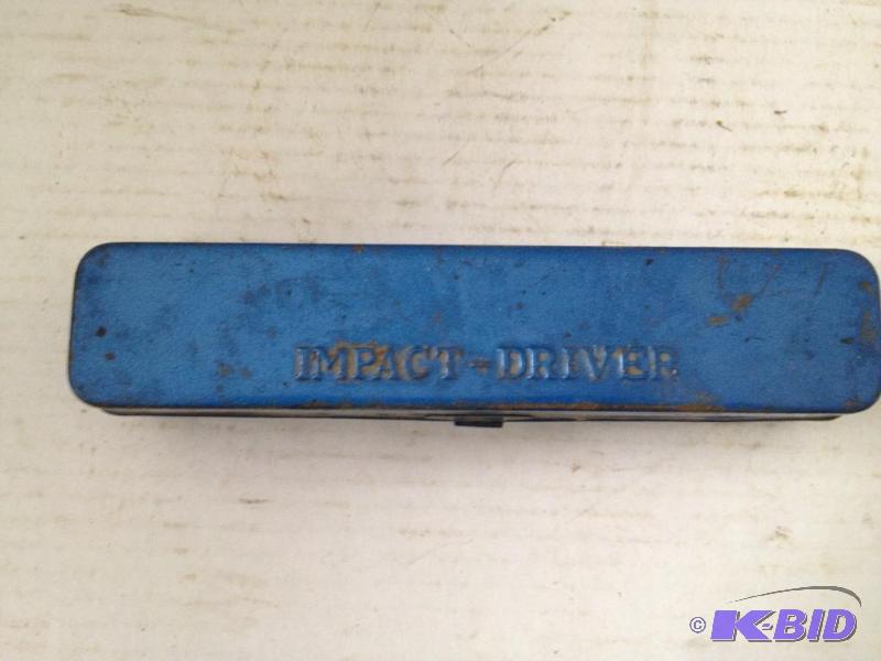lot 78 image: Manual Hammer Impact Driver