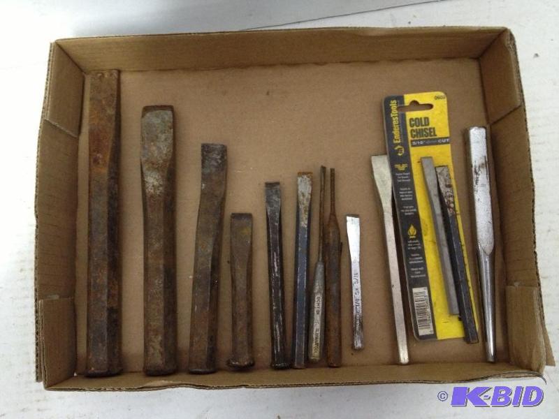 lot 82 image: Box of Assorted Chisels